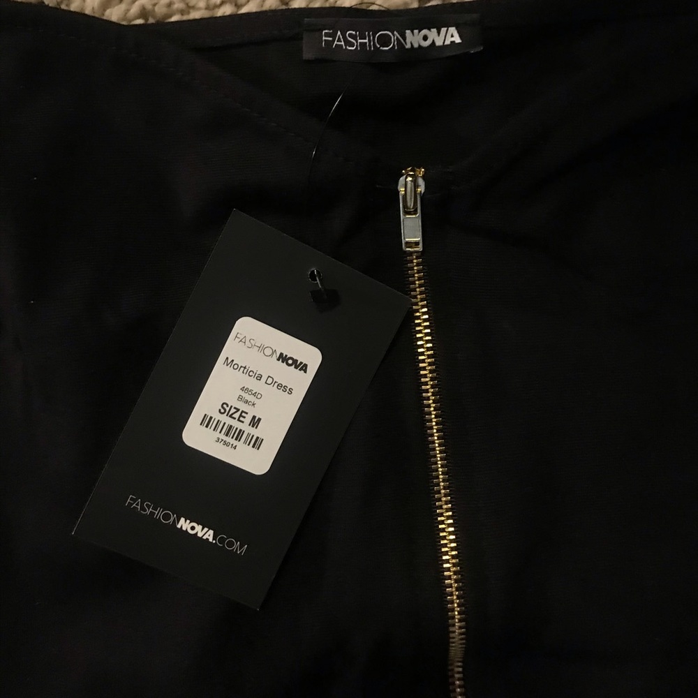 SLEEK & SEXY OFF THE SHOULDER BLACK DRESS - NWT! - Picture 4 of 5